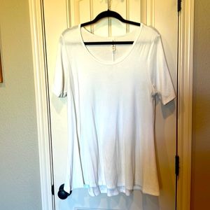 3 for $20 All LulaRoe  “Perfect T”Size XL